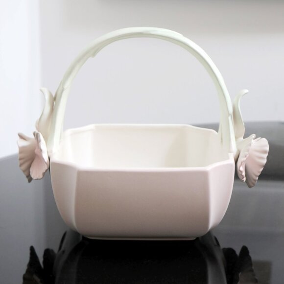 AS IS - REPAIRED Vintage Pink Iris Basket by Fitz & Floyd 1982, Easter Basket - Picture 7 of 10